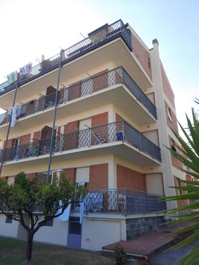 לואנו Residence I Cormorani מראה חיצוני תמונה