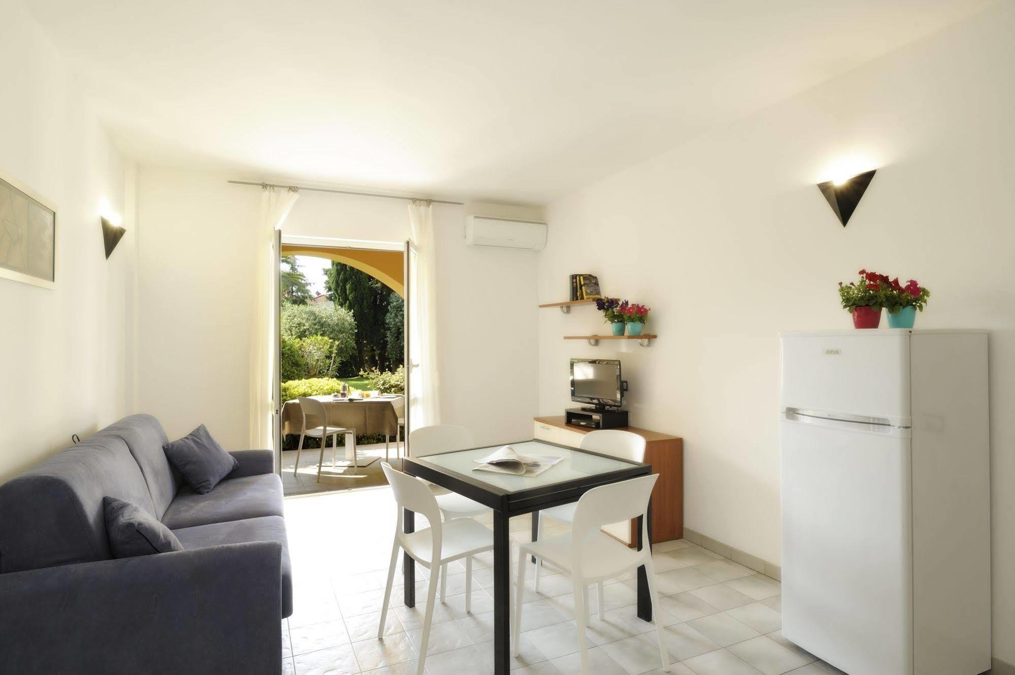 לואנו Residence I Cormorani מראה חיצוני תמונה