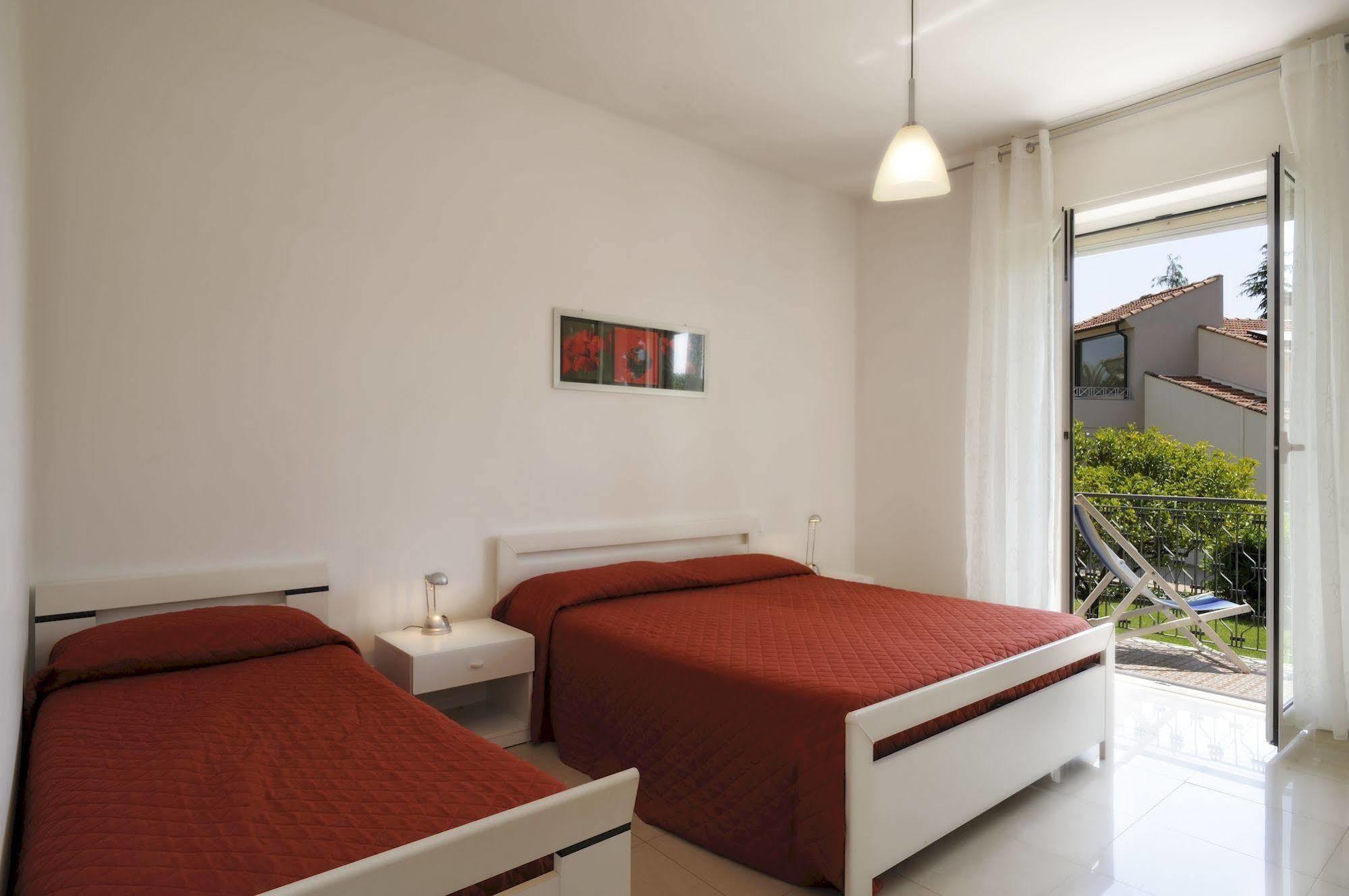 לואנו Residence I Cormorani מראה חיצוני תמונה