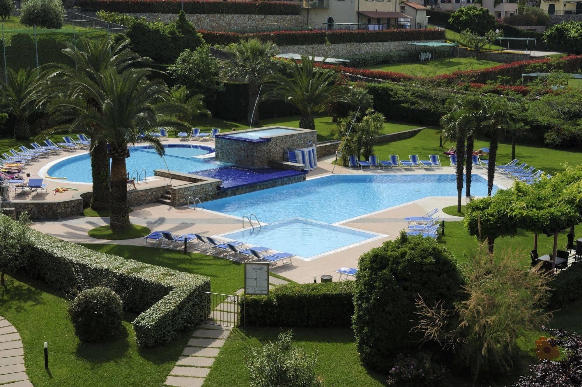לואנו Residence I Cormorani מראה חיצוני תמונה