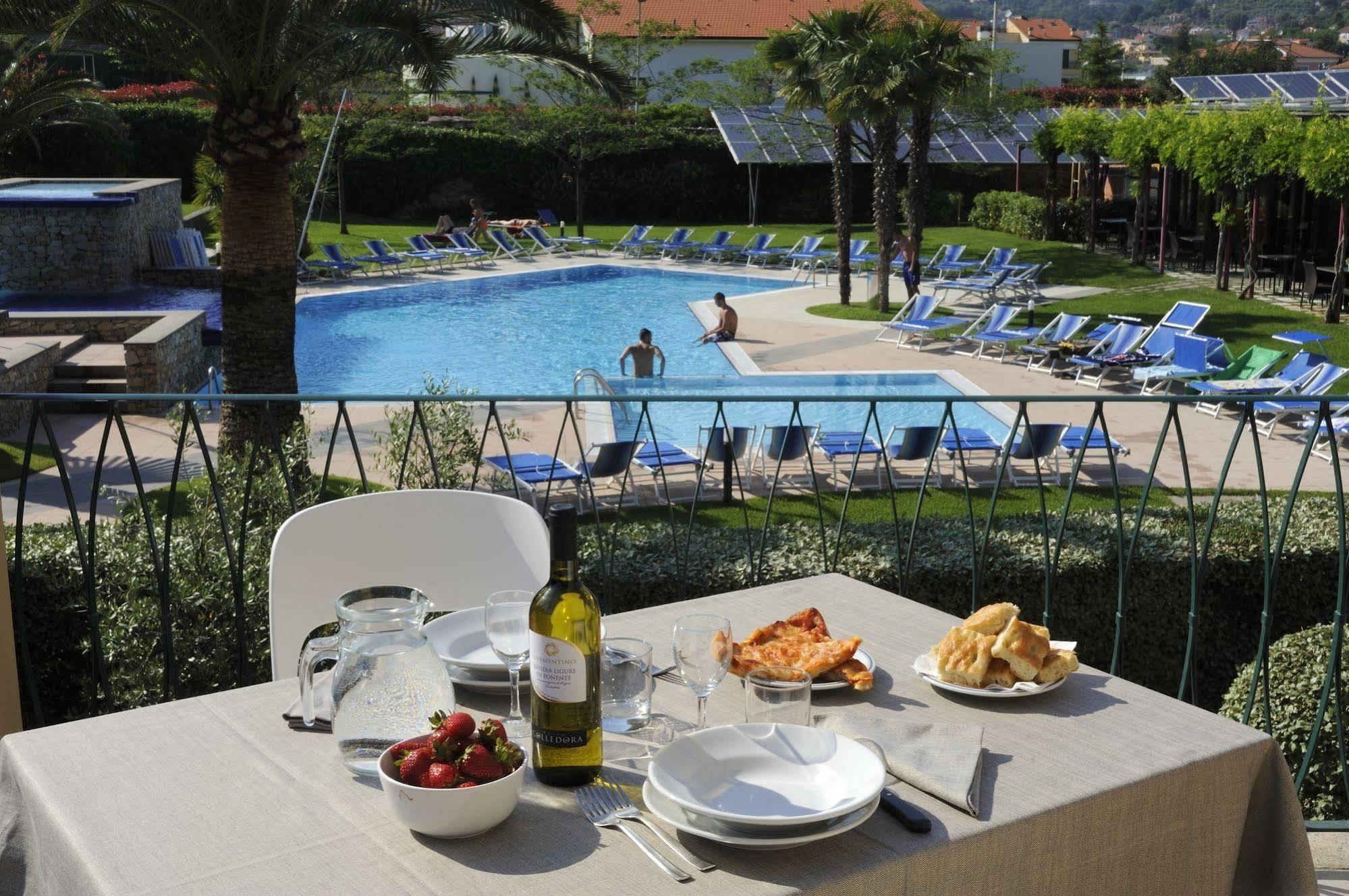 לואנו Residence I Cormorani מראה חיצוני תמונה