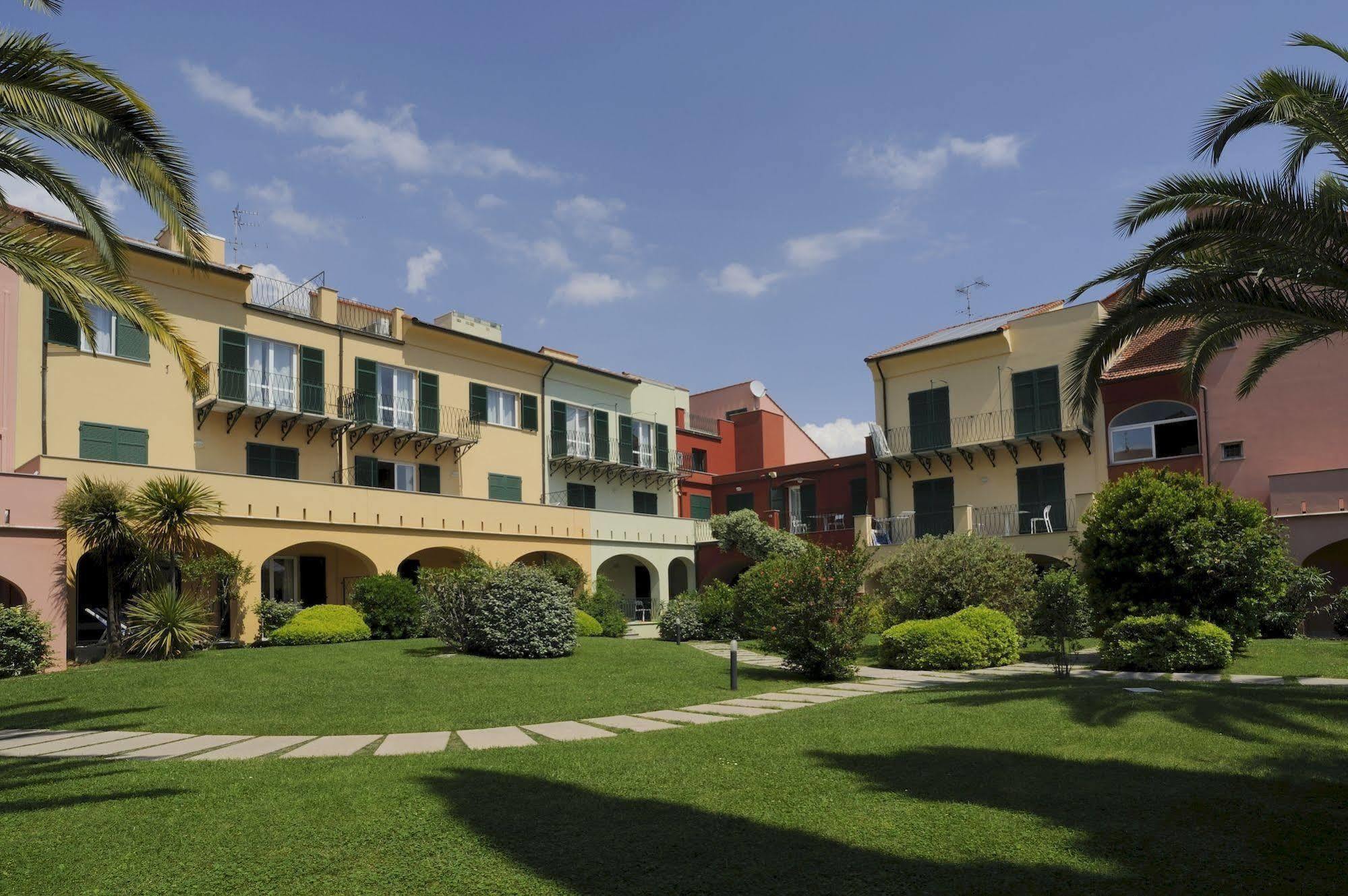 לואנו Residence I Cormorani מראה חיצוני תמונה